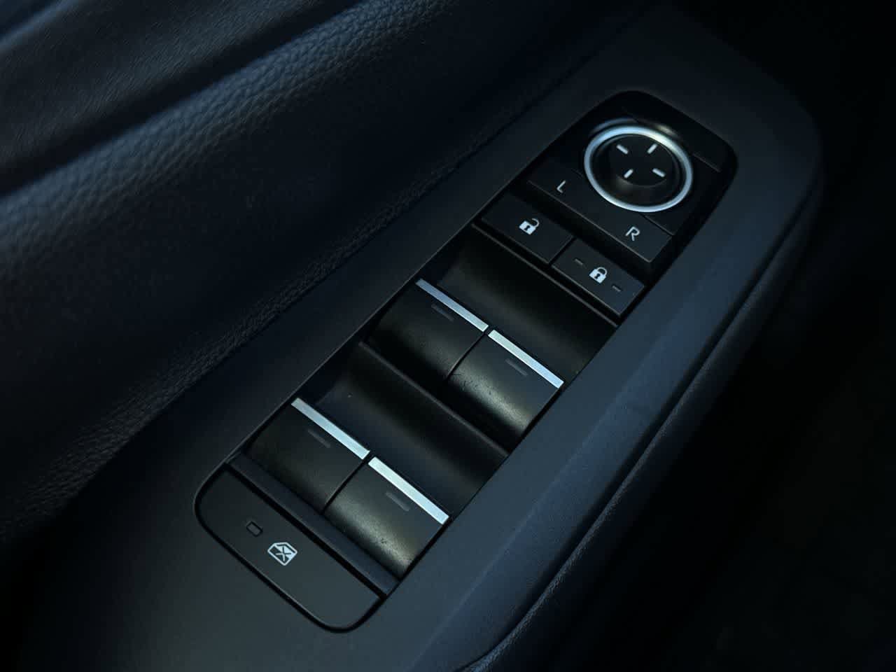 Thumbnail: 2024 Toyota Prius Prime - 22