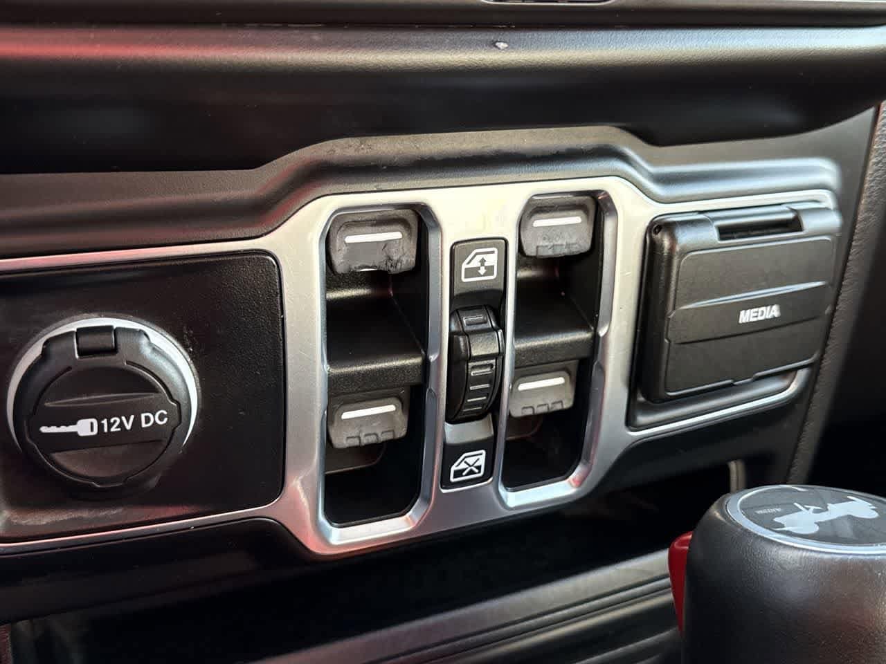 Thumbnail: 2021 Jeep Wrangler - 22