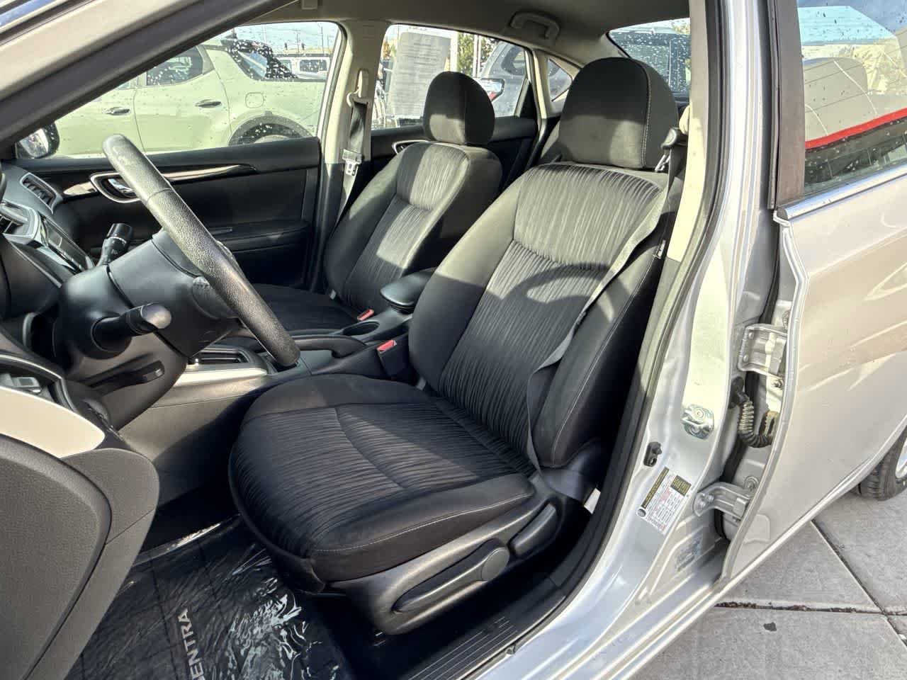 Thumbnail: 2019 Nissan Sentra - 11