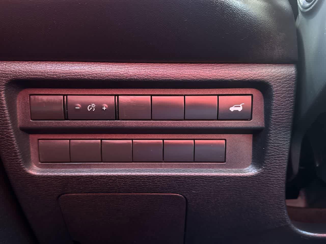 Thumbnail: 2022 Mitsubishi Outlander - 21