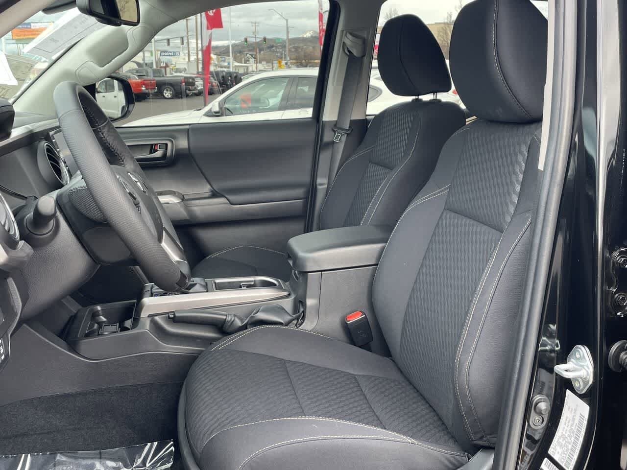 Thumbnail: 2023 Toyota Tacoma - 13