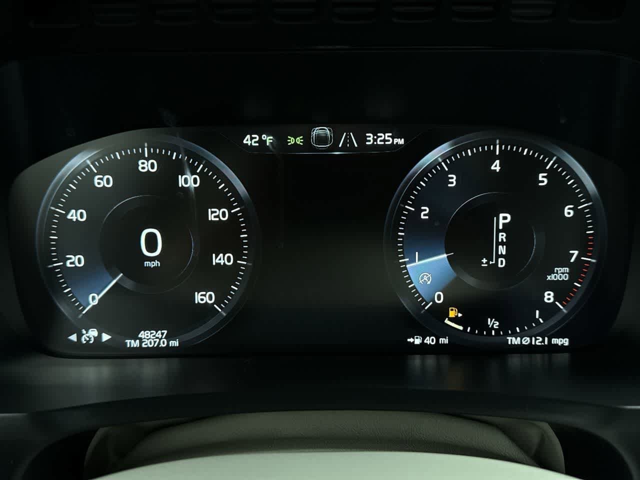 Thumbnail: 2022 Volvo XC90 - 18