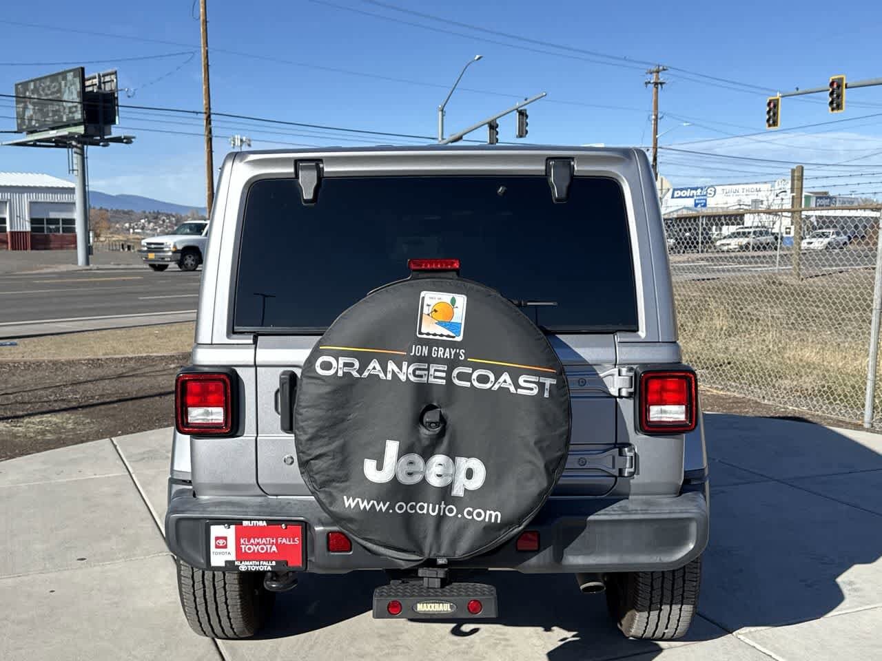 2018 Jeep Wrangler Unlimited Sahara photo 4