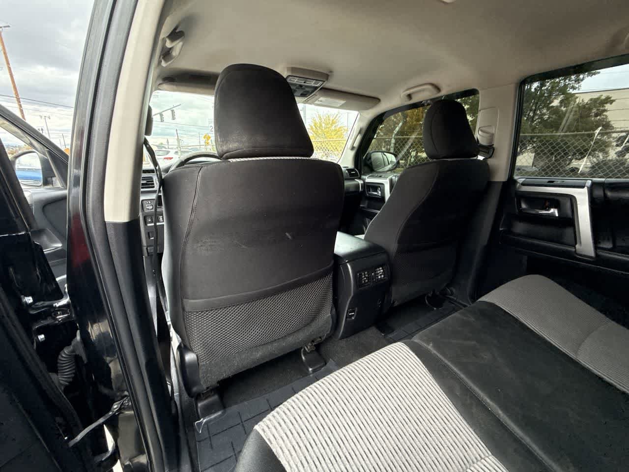 Thumbnail: 2016 Toyota 4Runner - 13