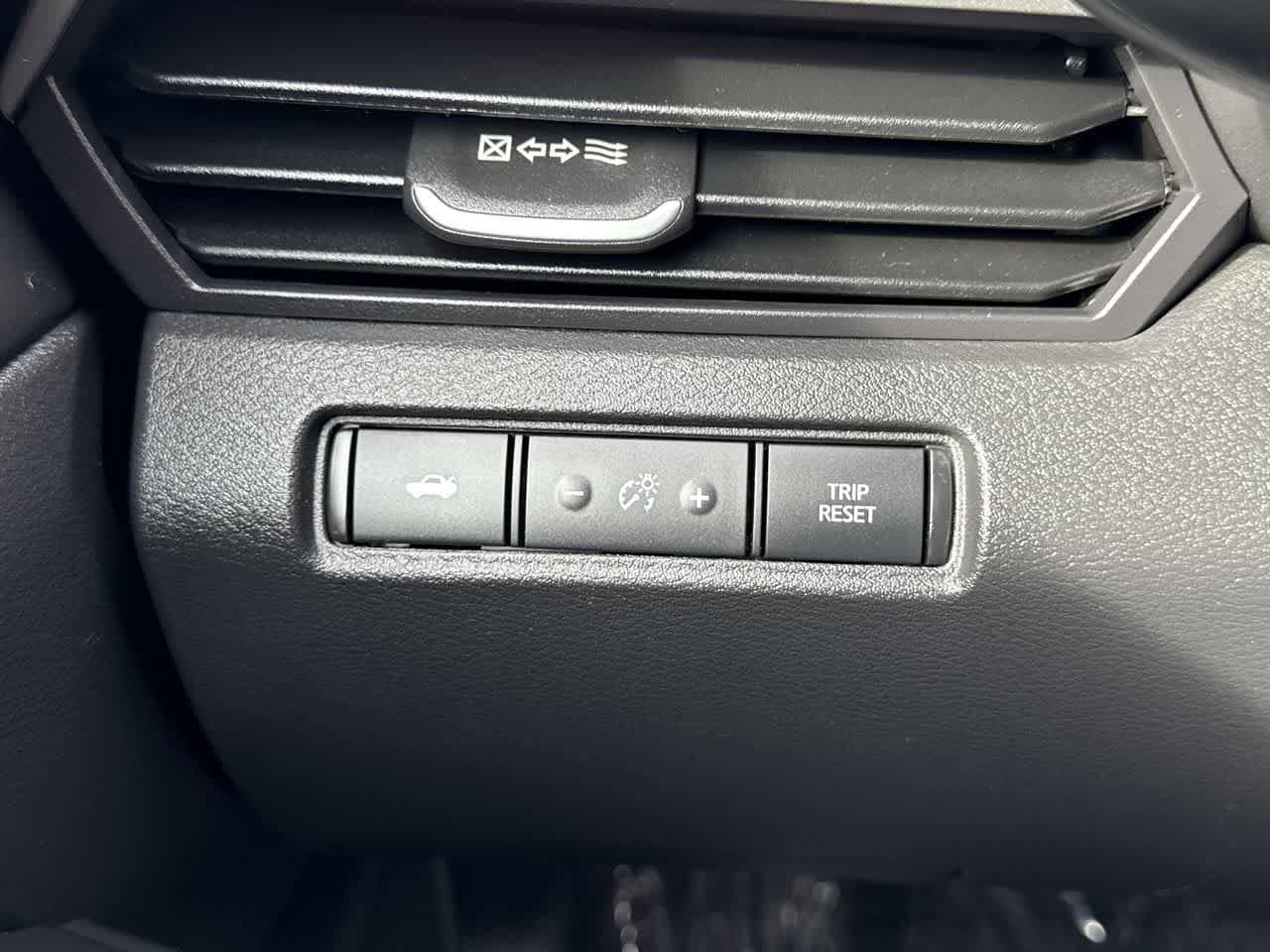 Thumbnail: 2024 Nissan Altima - 21