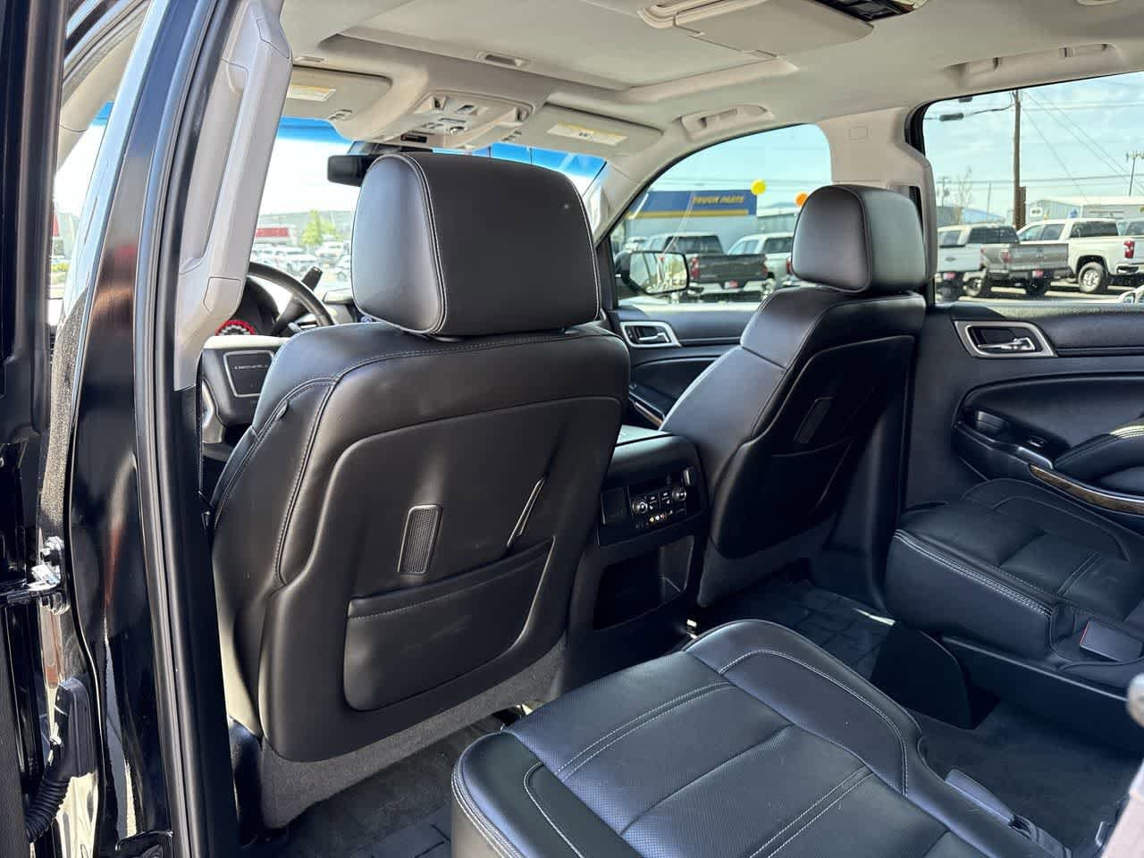 Thumbnail: 2015 GMC Yukon - 14