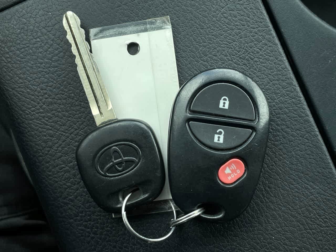 Thumbnail: 2014 Toyota Tundra - 23