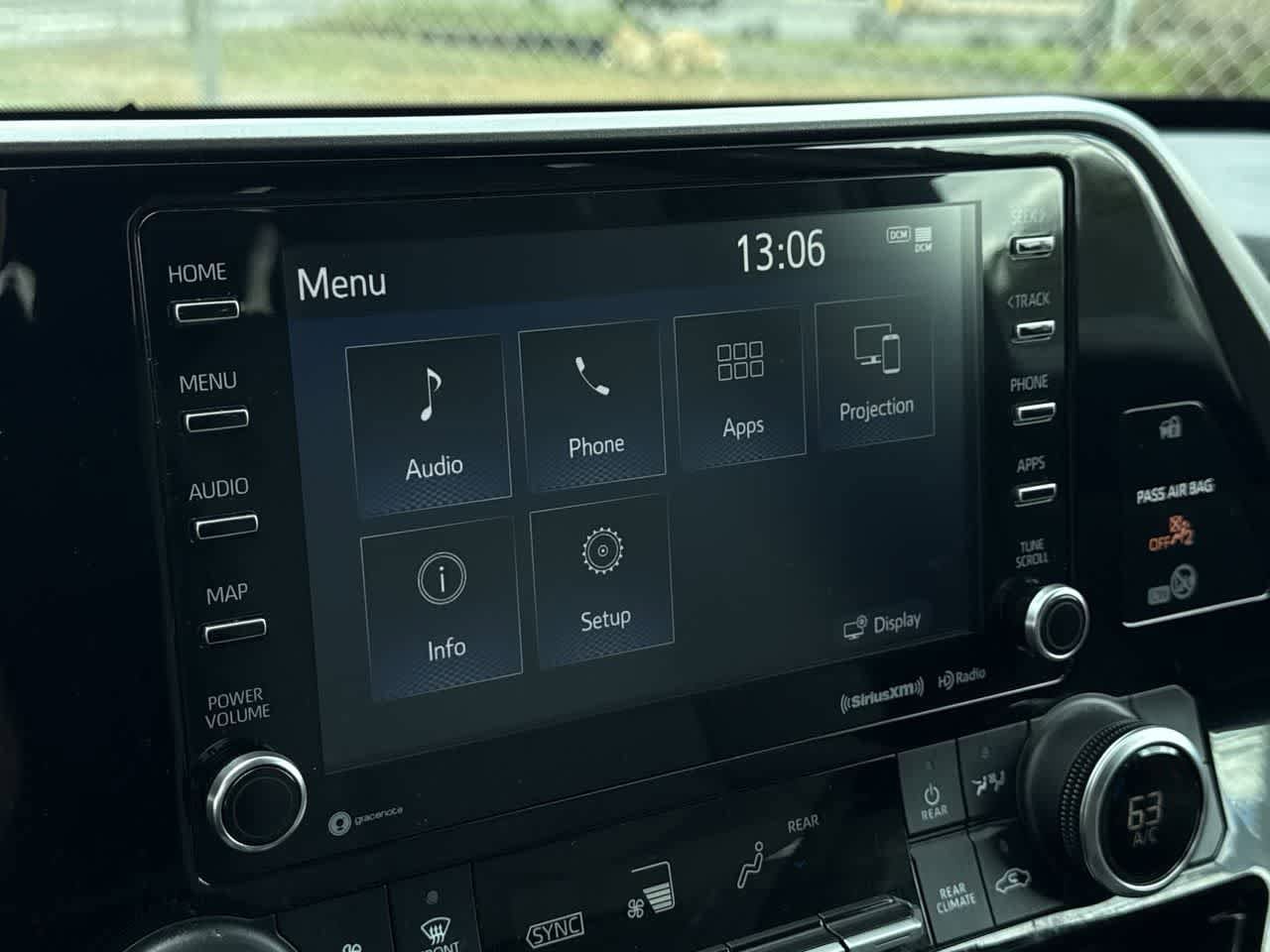 Thumbnail: 2021 Toyota Highlander - 19
