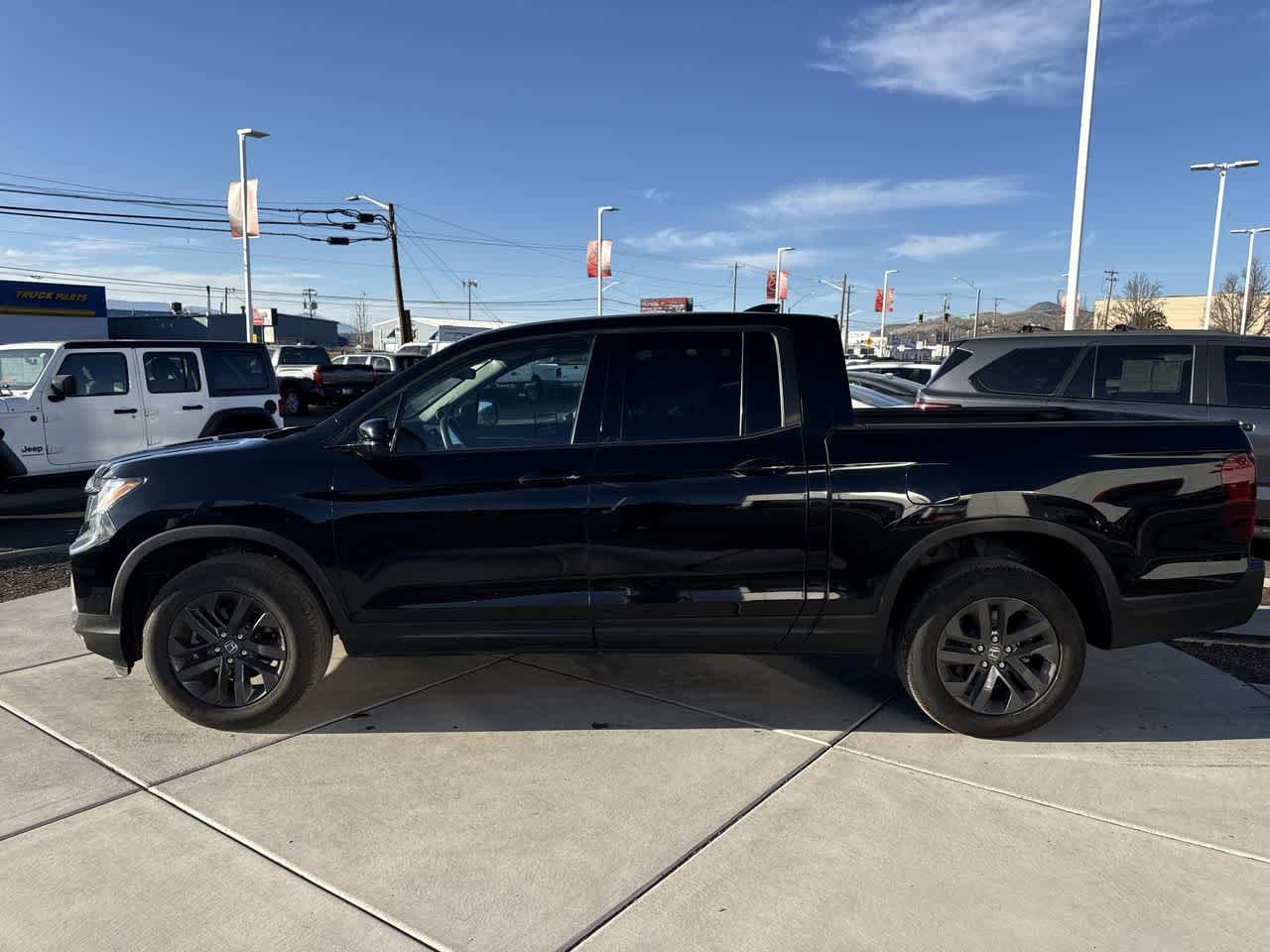 Thumbnail: 2023 Honda Ridgeline - 2