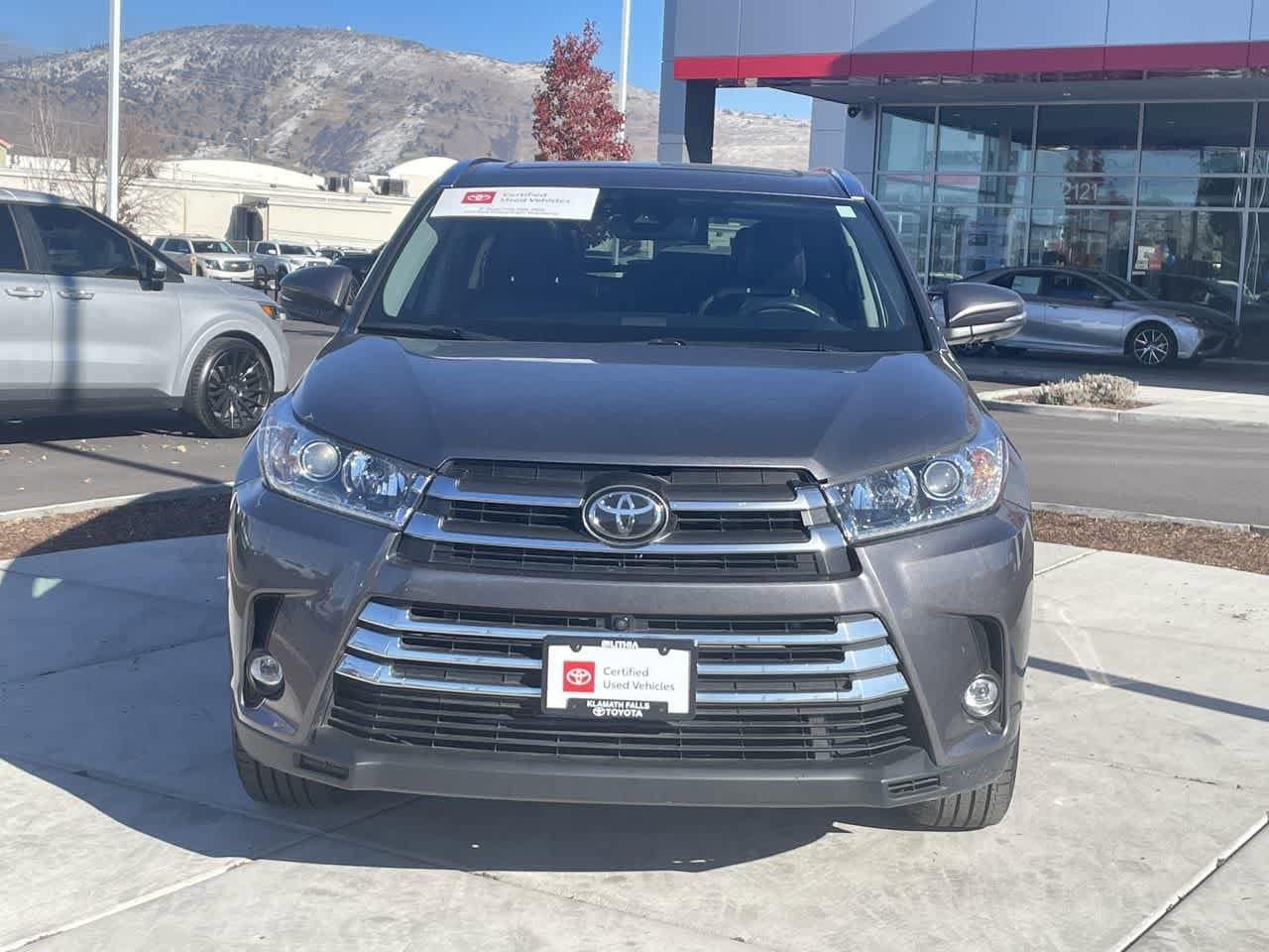 Thumbnail: 2019 Toyota Highlander - 3