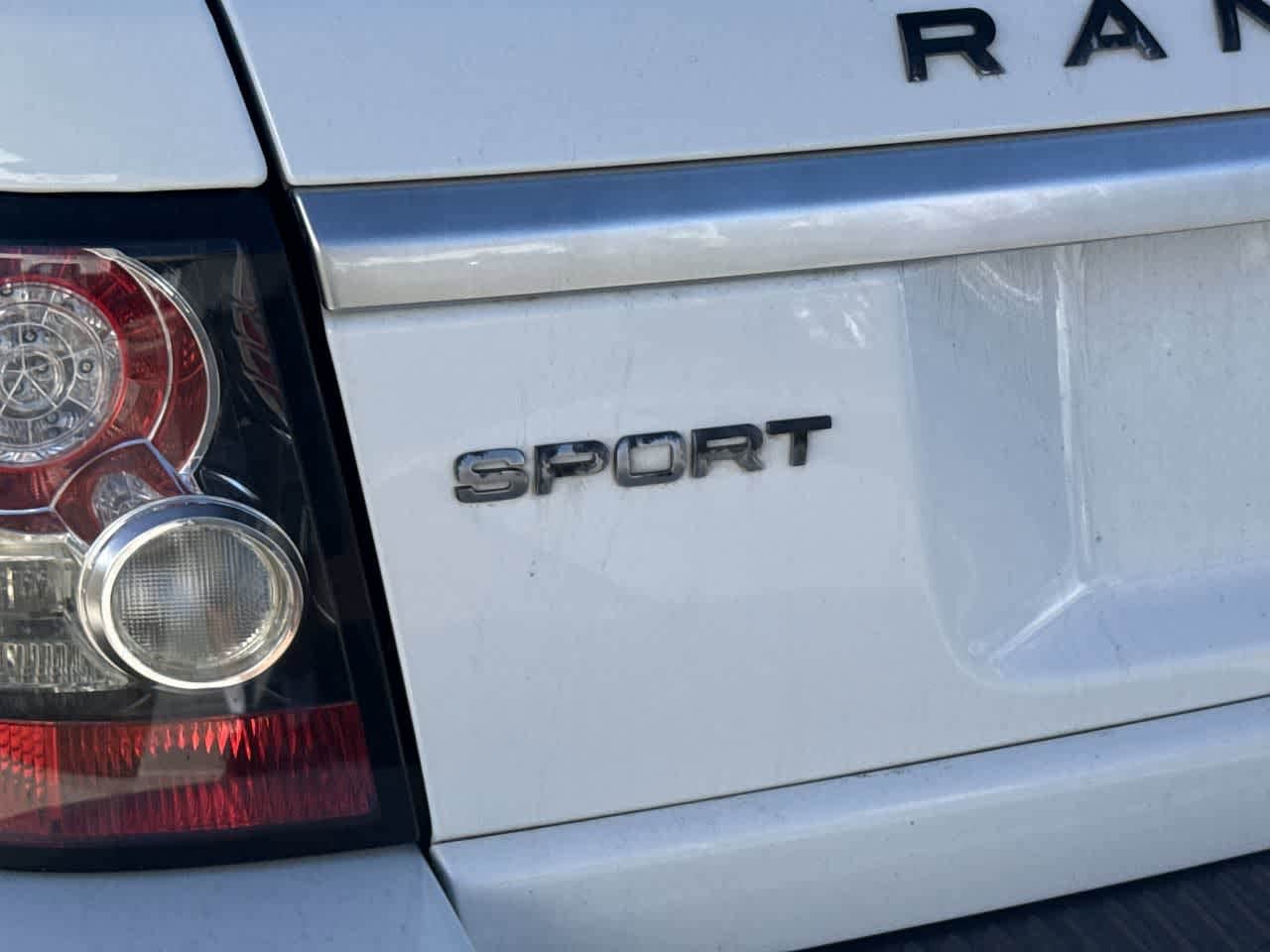 Thumbnail: 2013 Land Rover Range Rover Sport - 9