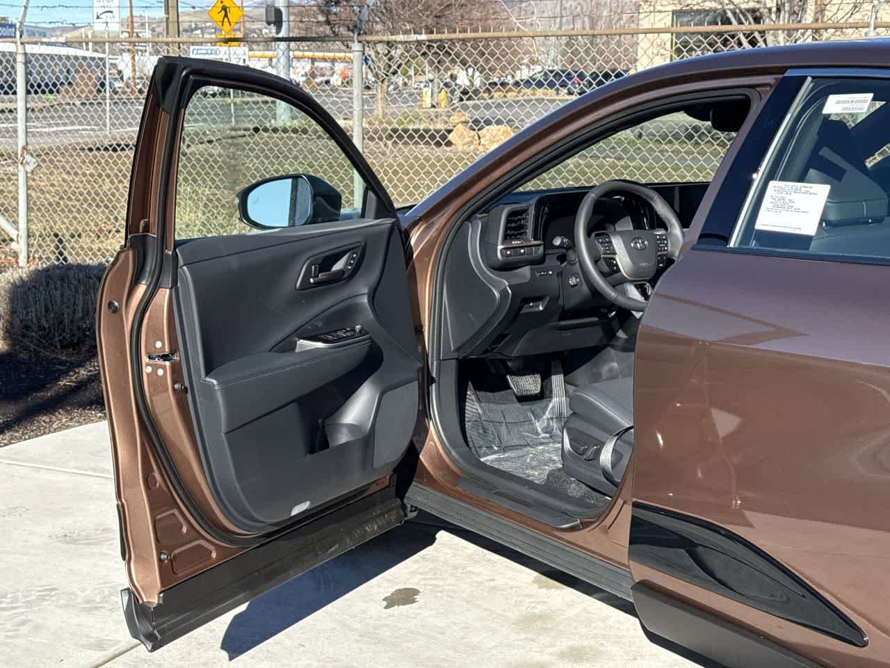 Thumbnail: 2026 Toyota Crown - 10