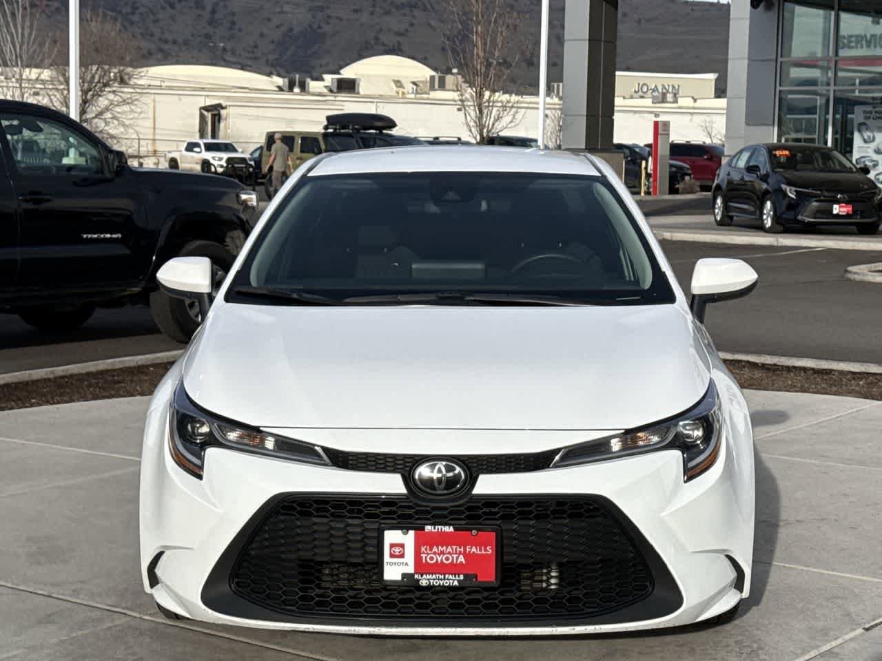 Thumbnail: 2022 Toyota Corolla - 3