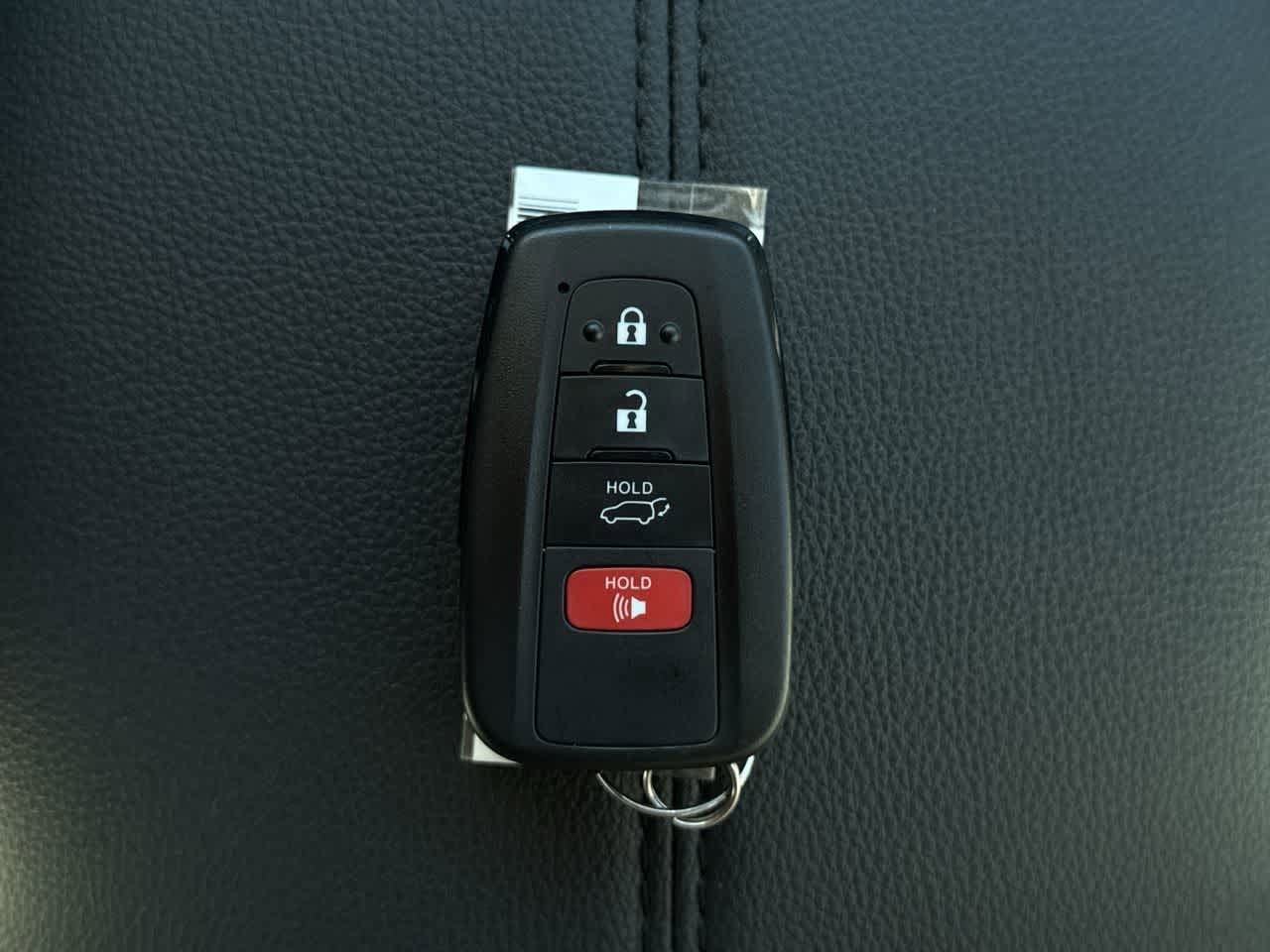 Thumbnail: 2025 Toyota RAV4 - 23