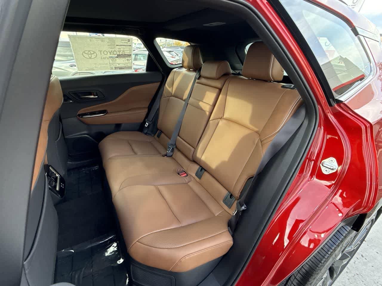 Thumbnail: 2025 Toyota Crown Signia - 12