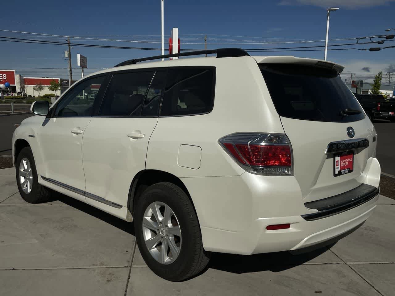 Thumbnail: 2012 Toyota Highlander - 5