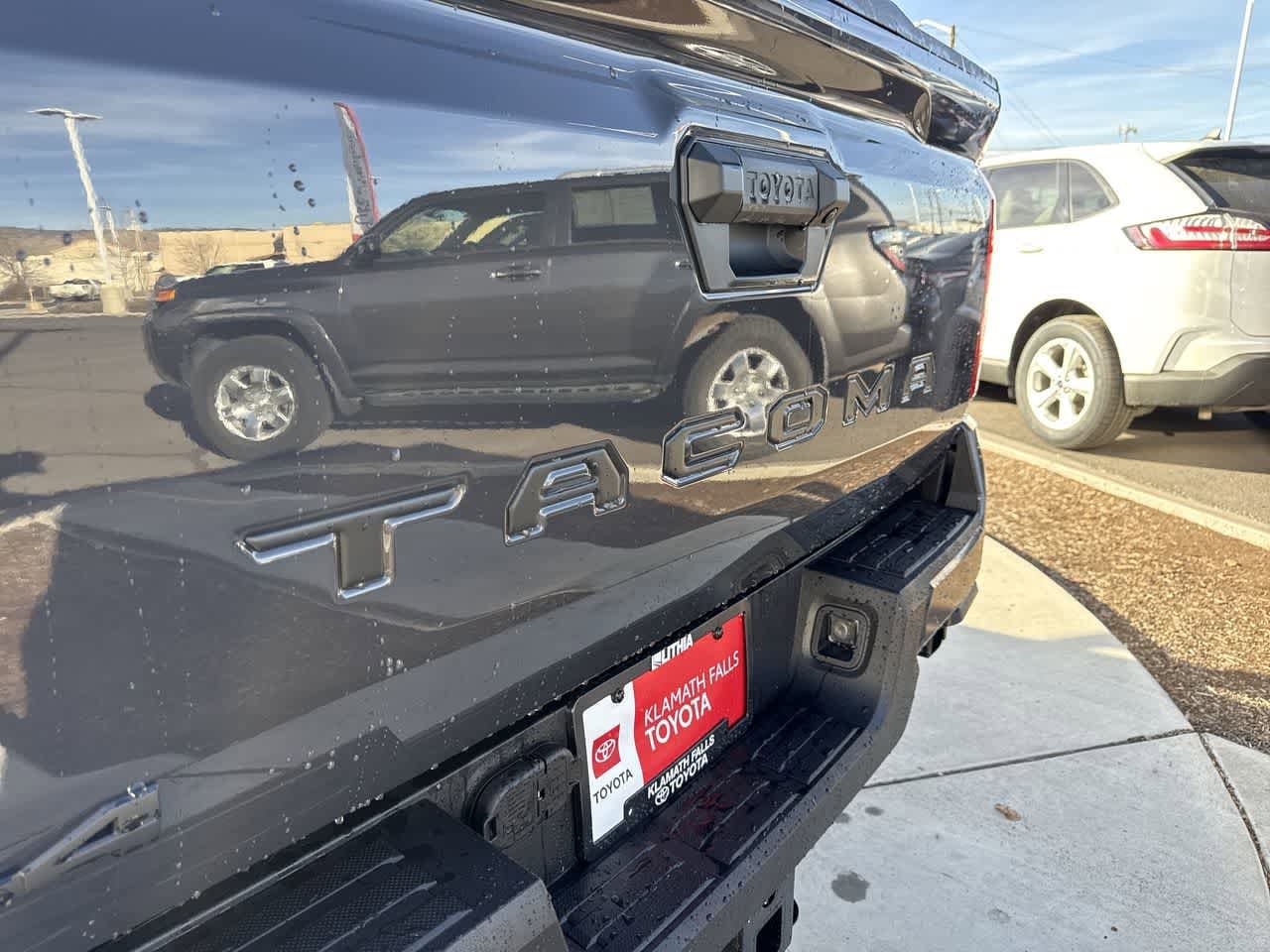 Thumbnail: 2025 Toyota Tacoma - 9