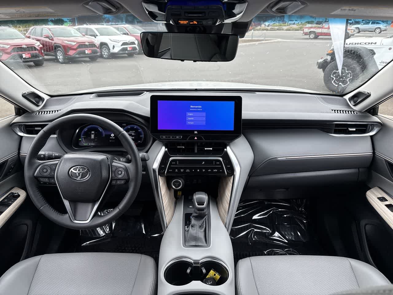 Thumbnail: 2024 Toyota Venza - 15