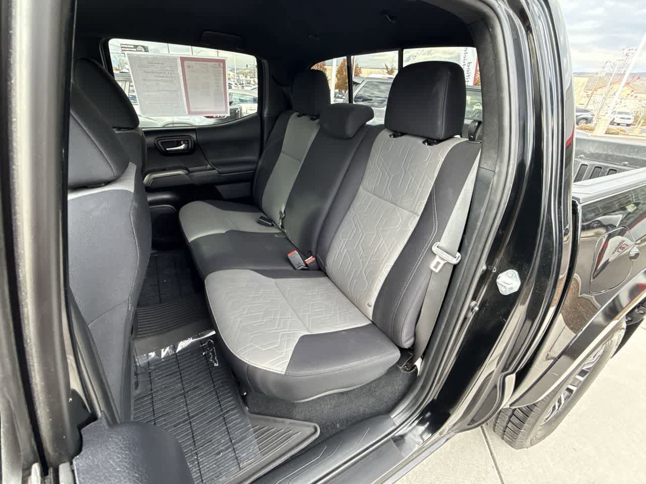 Thumbnail: 2021 Toyota Tacoma - 12