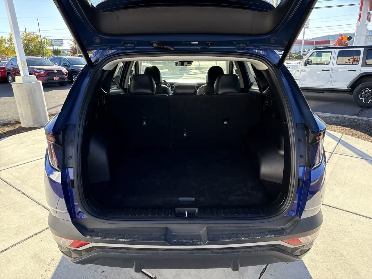 Thumbnail: 2023 Hyundai Tucson - 6