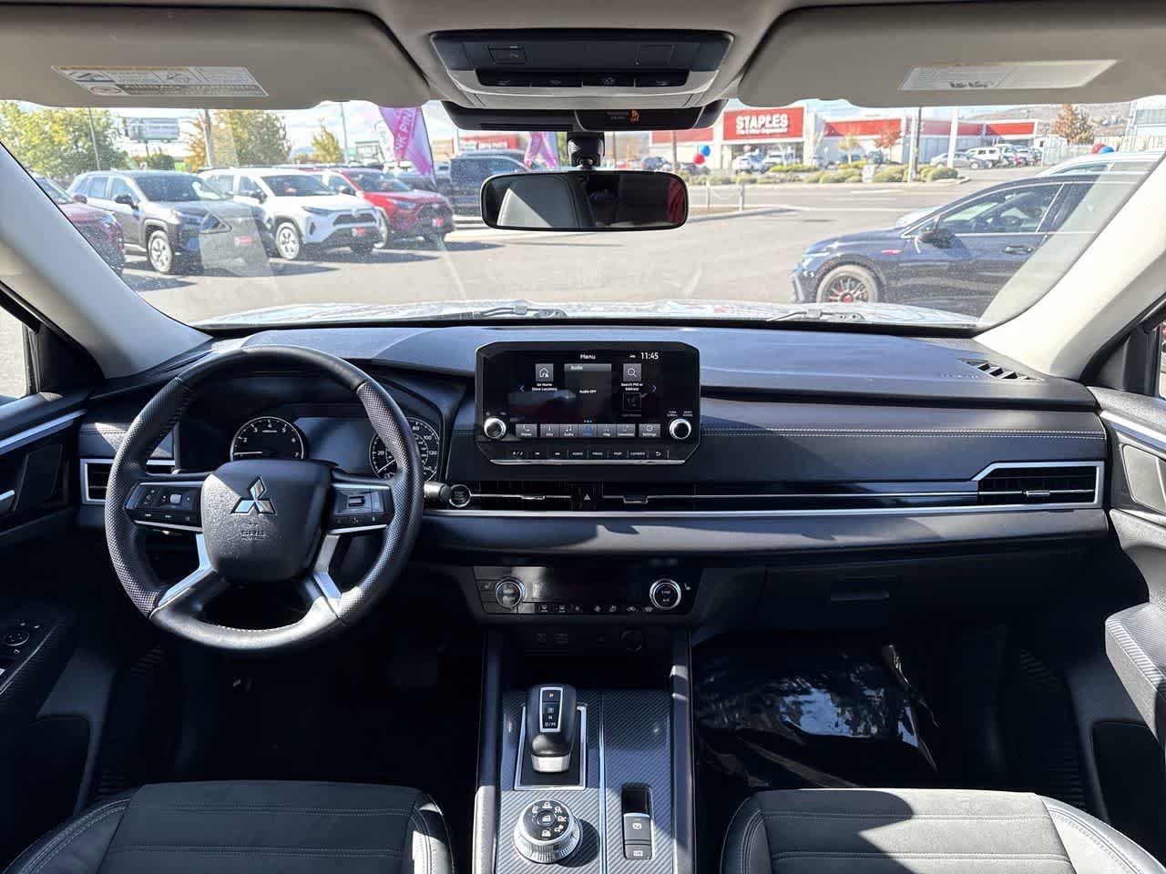 Thumbnail: 2022 Mitsubishi Outlander - 15