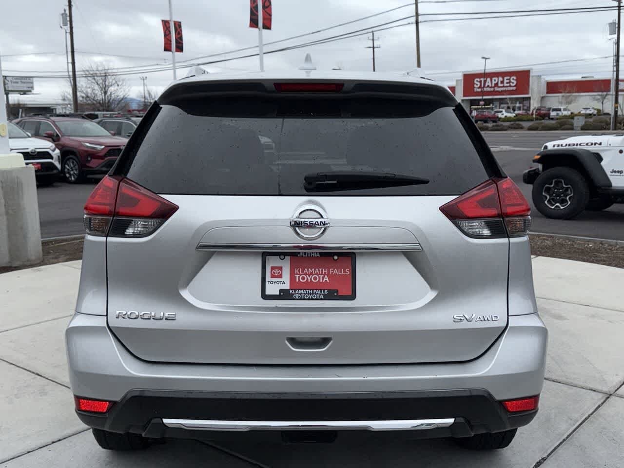 Thumbnail: 2017 Nissan Rogue - 4