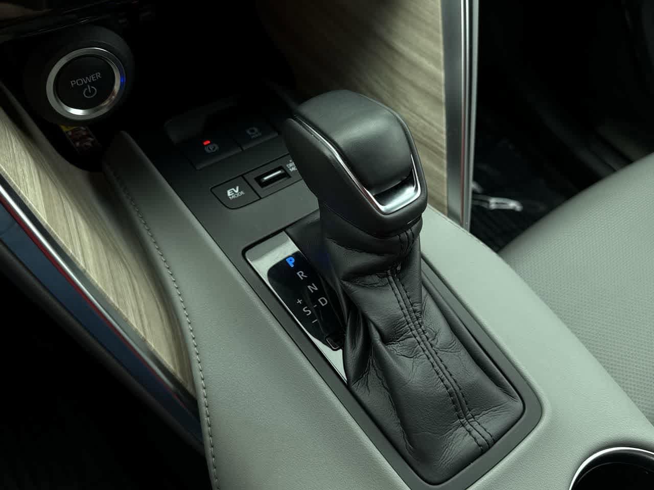 Thumbnail: 2024 Toyota Venza - 20