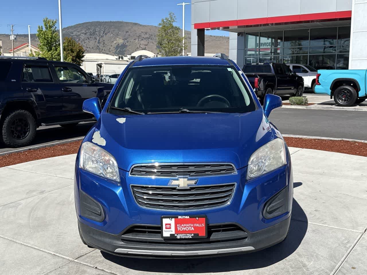 Thumbnail: 2016 Chevrolet Trax - 3