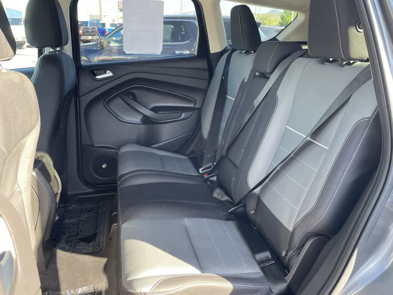 Thumbnail: 2015 Ford Escape - 13