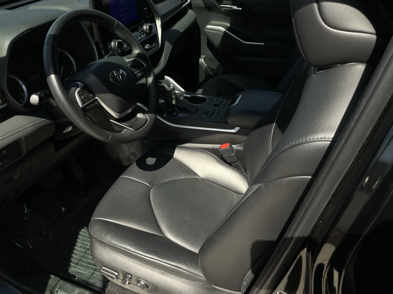 2024 Toyota Highlander XLE 10
