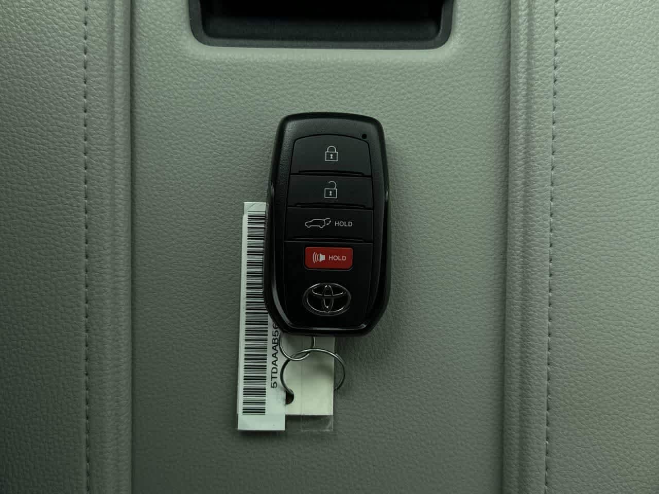 Thumbnail: 2026 Toyota Grand Highlander - 24