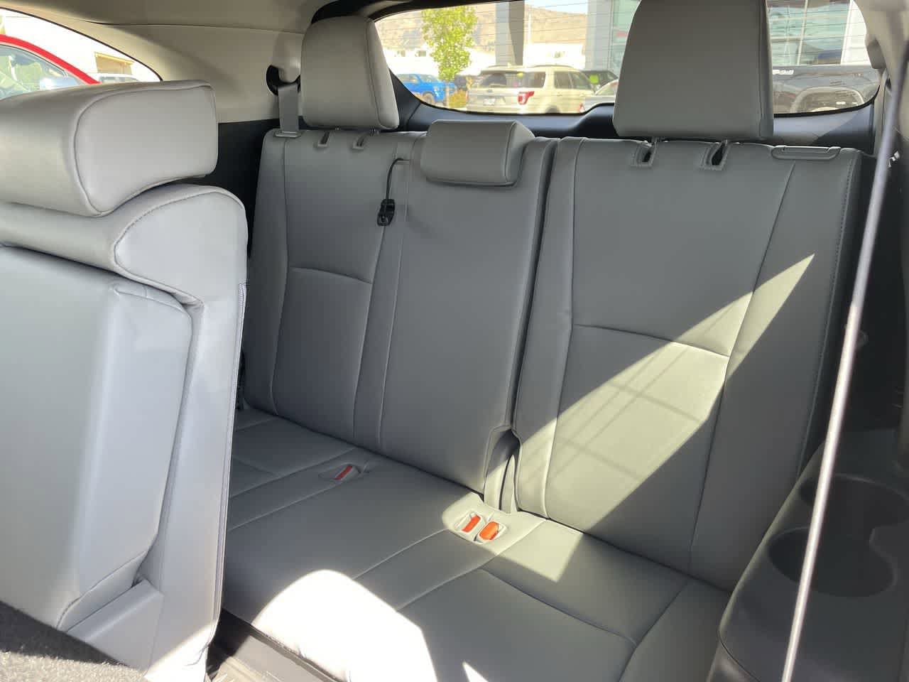 Thumbnail: 2021 Toyota Highlander - 14