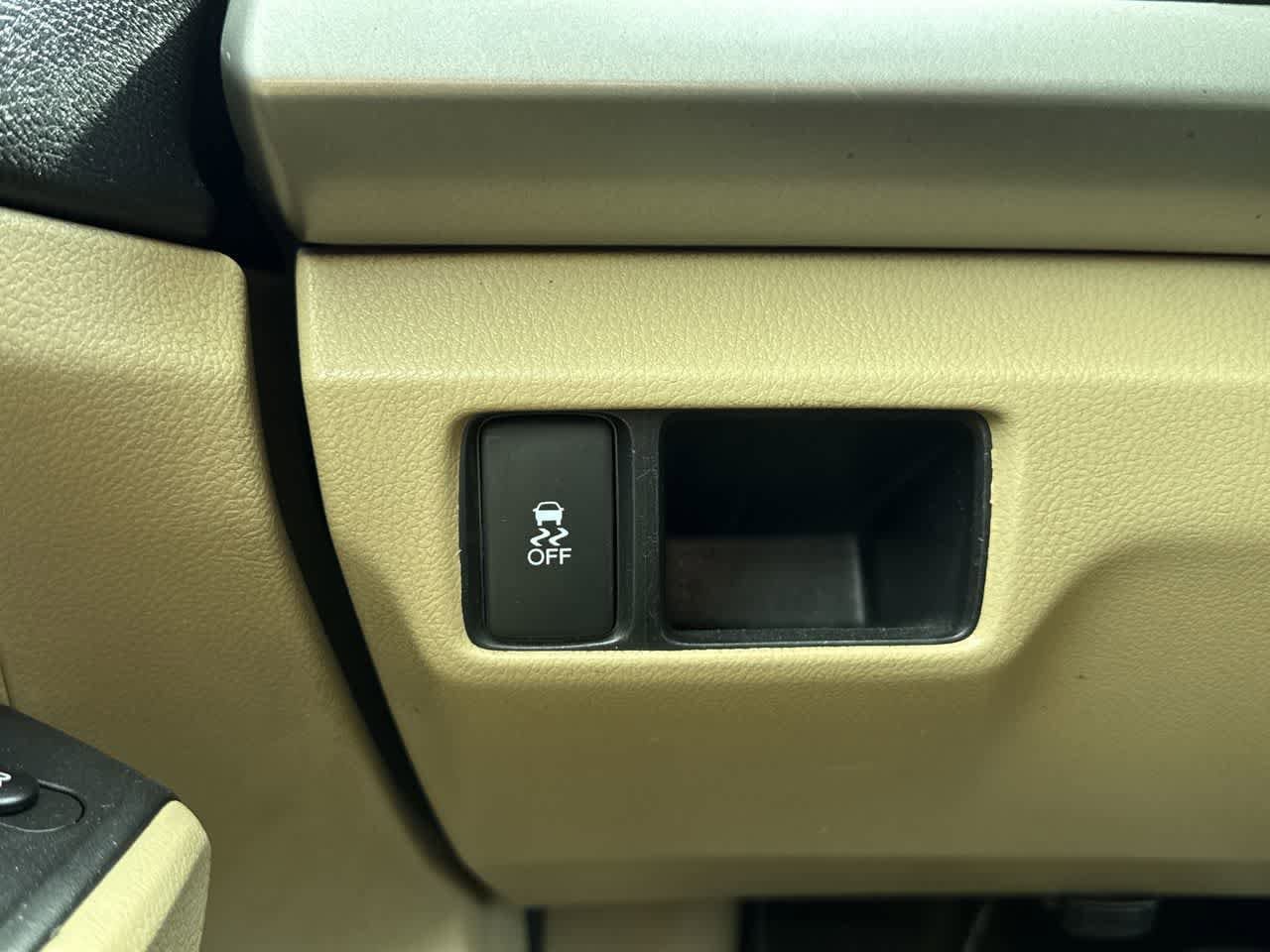 Thumbnail: 2012 Honda Accord - 20