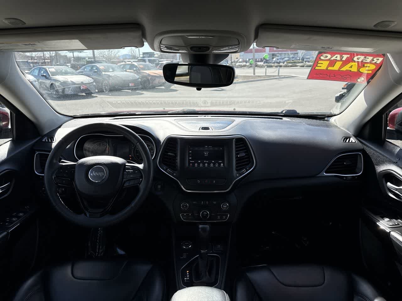 Thumbnail: 2021 Jeep Cherokee - 15