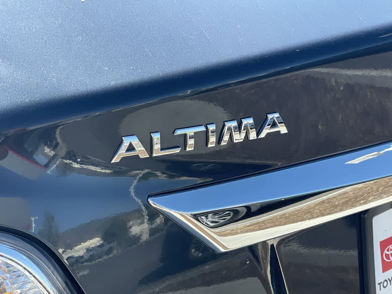 Thumbnail: 2014 Nissan Altima - 9