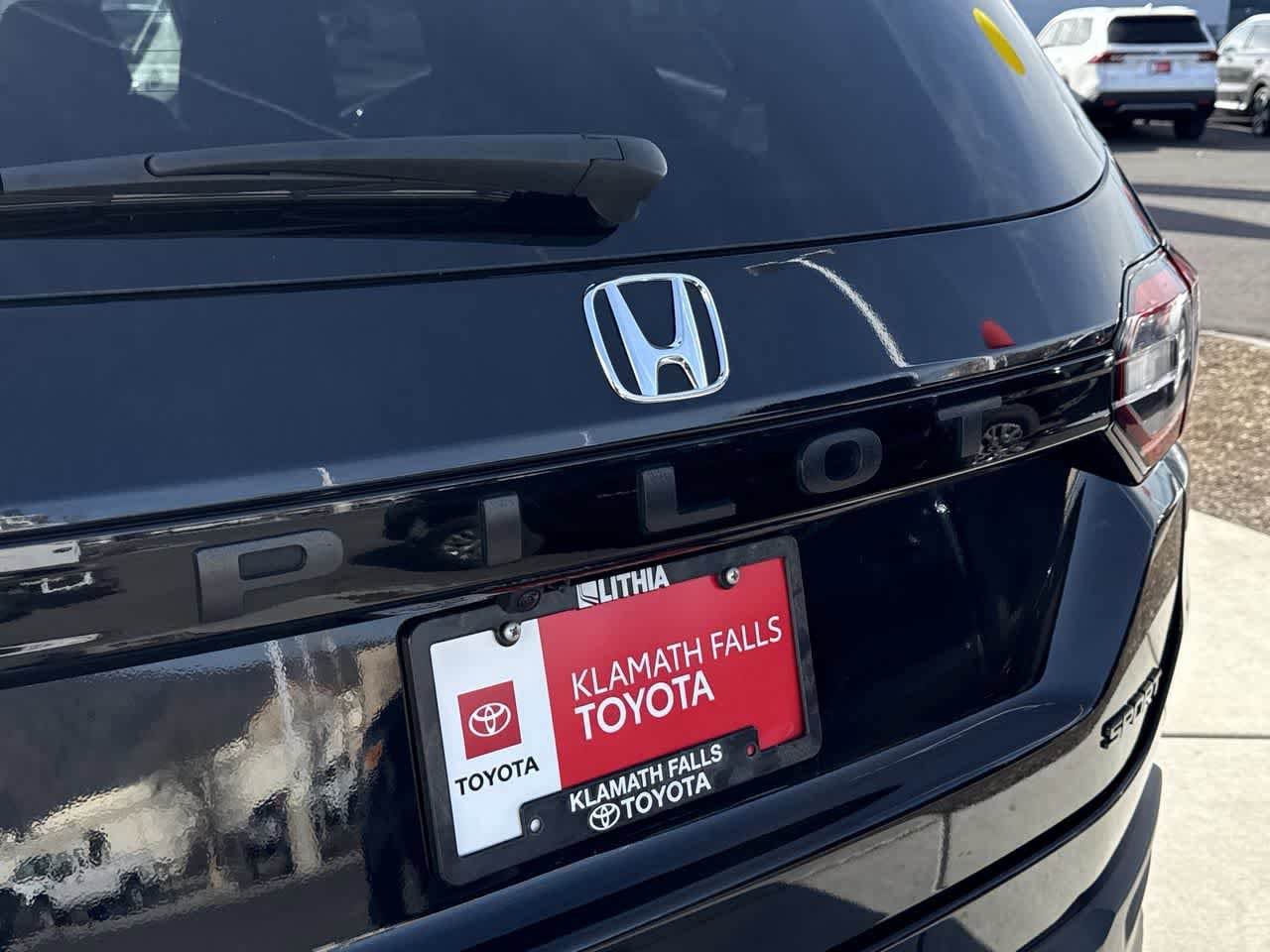 Thumbnail: 2023 Honda Pilot - 9