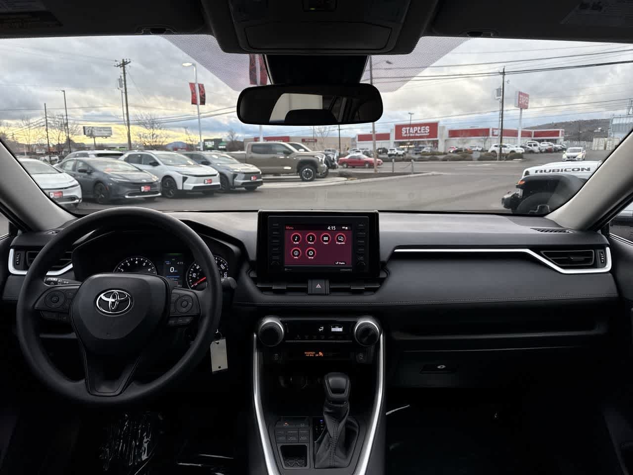 Thumbnail: 2022 Toyota RAV4 - 15