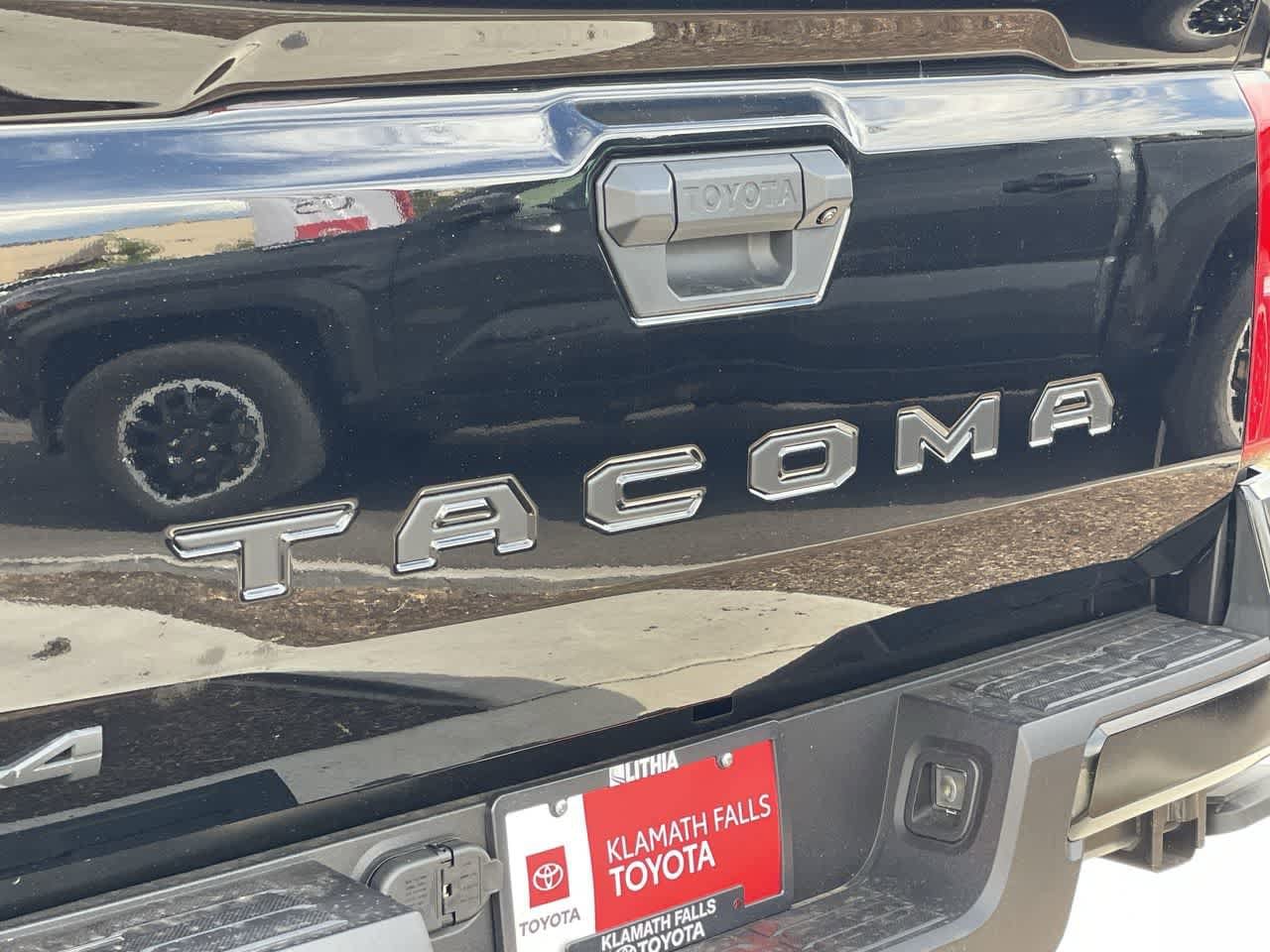 Thumbnail: 2025 Toyota Tacoma - 9
