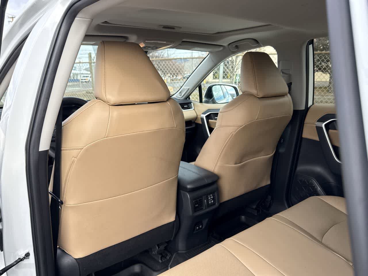 Thumbnail: 2019 Toyota RAV4 - 13