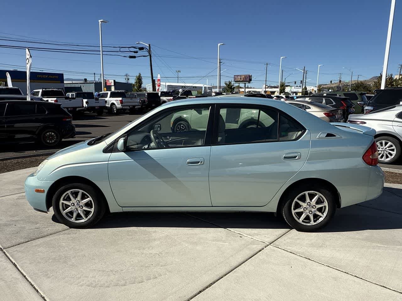 Thumbnail: 2002 Toyota Prius - 2