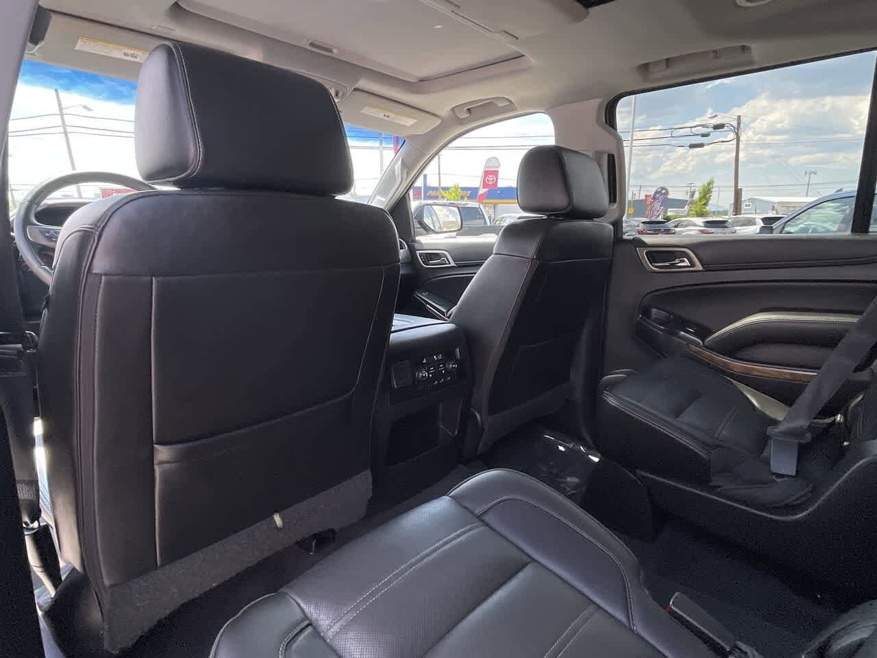 Thumbnail: 2019 GMC Yukon XL - 14