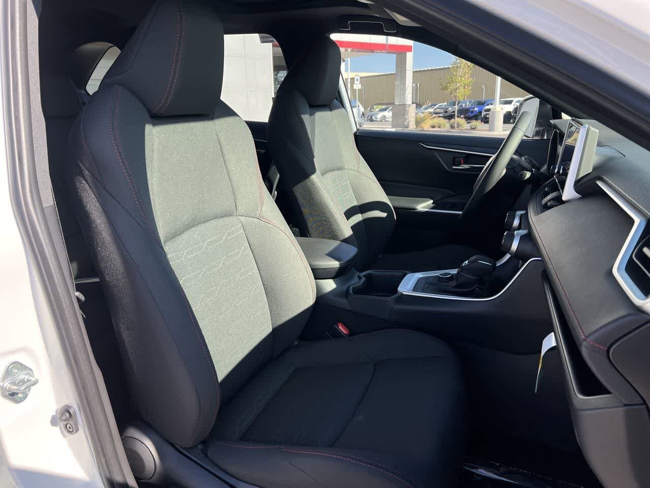 2024 Toyota RAV4 Prime SE 15