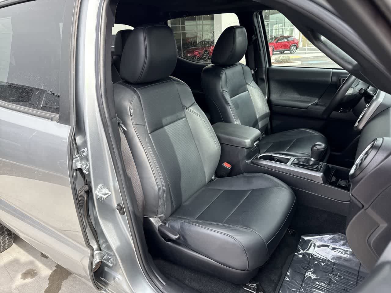 Thumbnail: 2023 Toyota Tacoma - 14