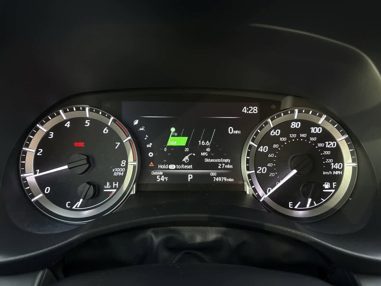 Thumbnail: 2023 Toyota Highlander - 18