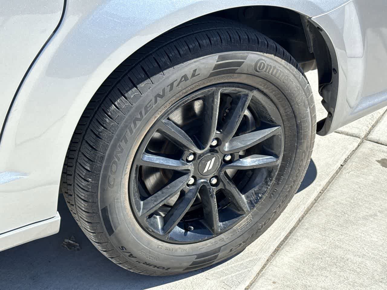 Thumbnail: 2019 Dodge Grand Caravan - 9