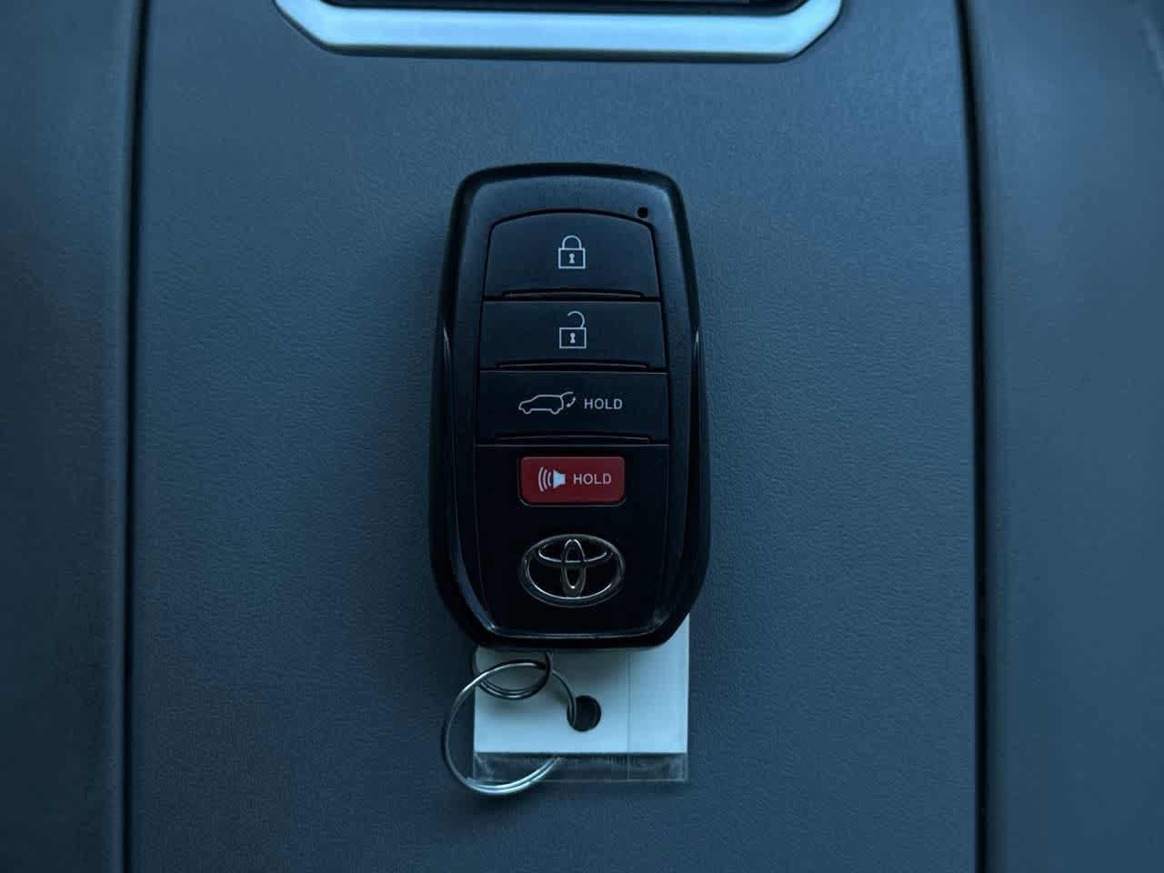 Thumbnail: 2024 Toyota Highlander - 24