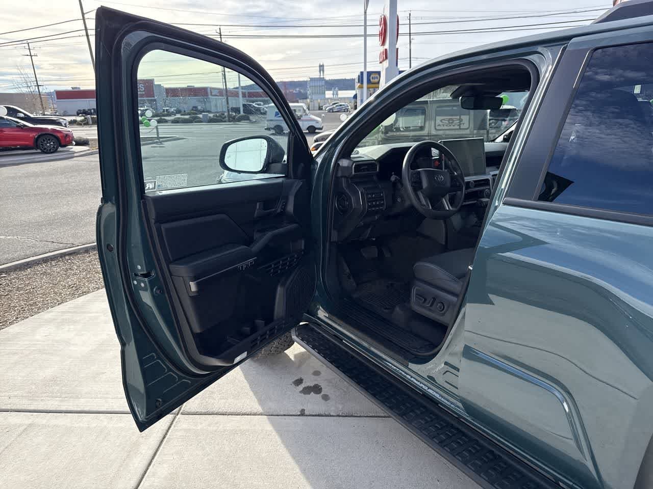 Thumbnail: 2025 Toyota 4Runner - 9