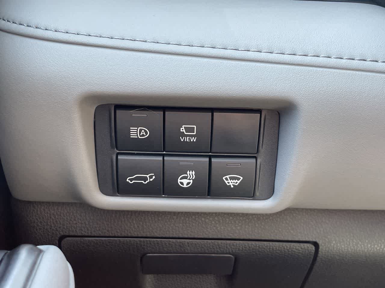 Thumbnail: 2021 Toyota Highlander - 24