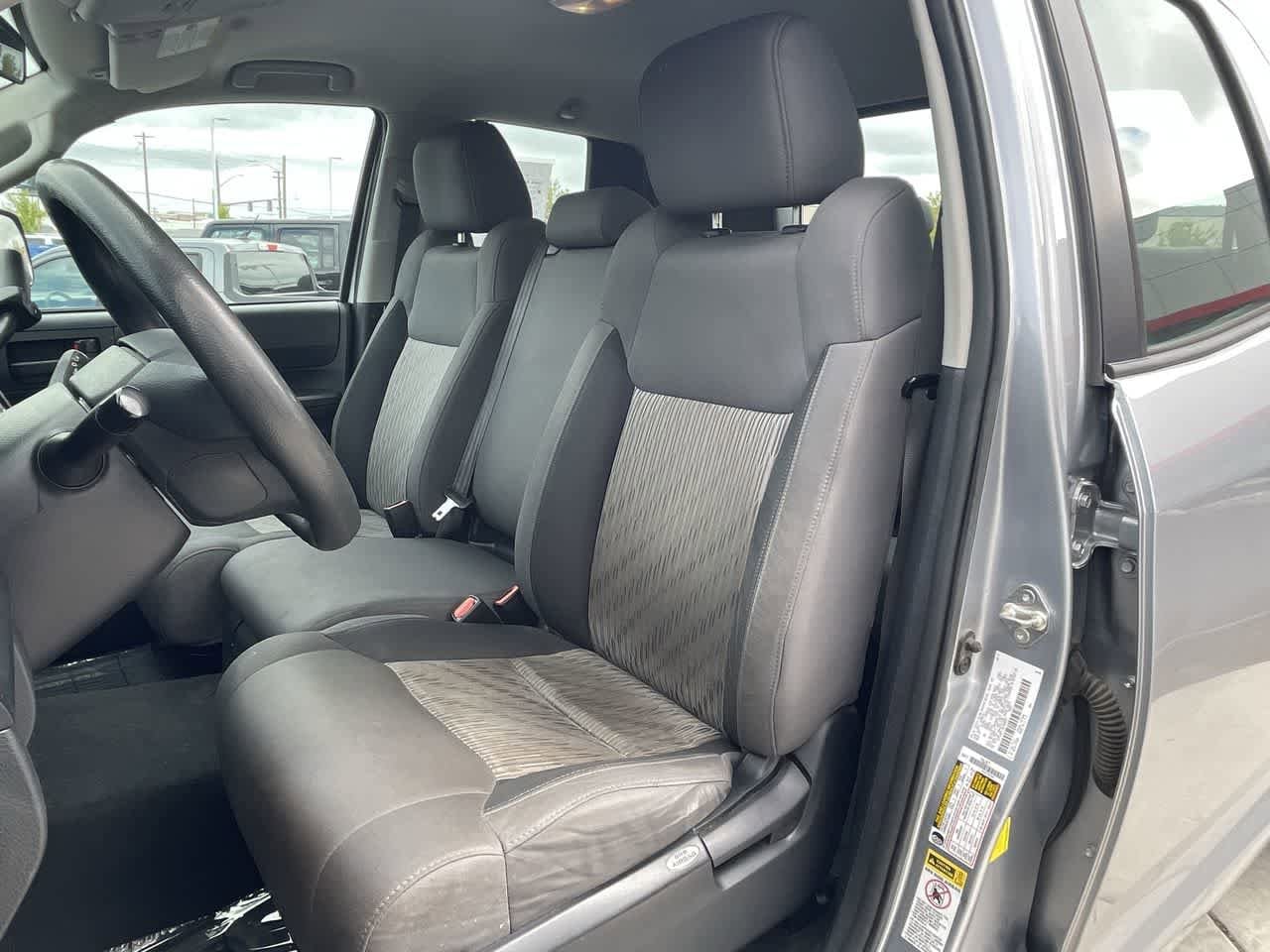 Thumbnail: 2014 Toyota Tundra - 11