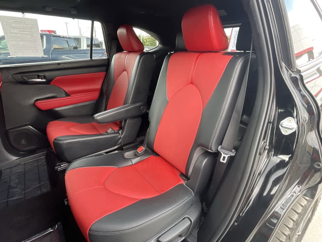 2022 Toyota Highlander XSE 12
